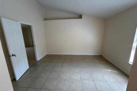 Villa ou maison à louer à Sanford, Floride: 4 chambres, 130.62 m2 № 1690320 - photo 5