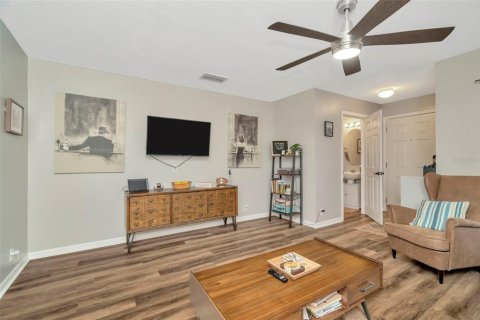 Townhouse in Clearwater, Florida 2 bedrooms, 116.31 sq.m. № 1904419 - photo 12