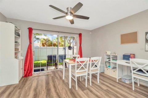Townhouse in Clearwater, Florida 2 bedrooms, 116.31 sq.m. № 1904419 - photo 21