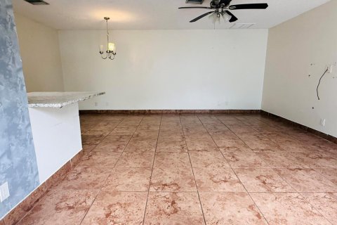 Copropriété à vendre à Boynton Beach, Floride: 2 chambres, 80.27 m2 № 2087950 - photo 3