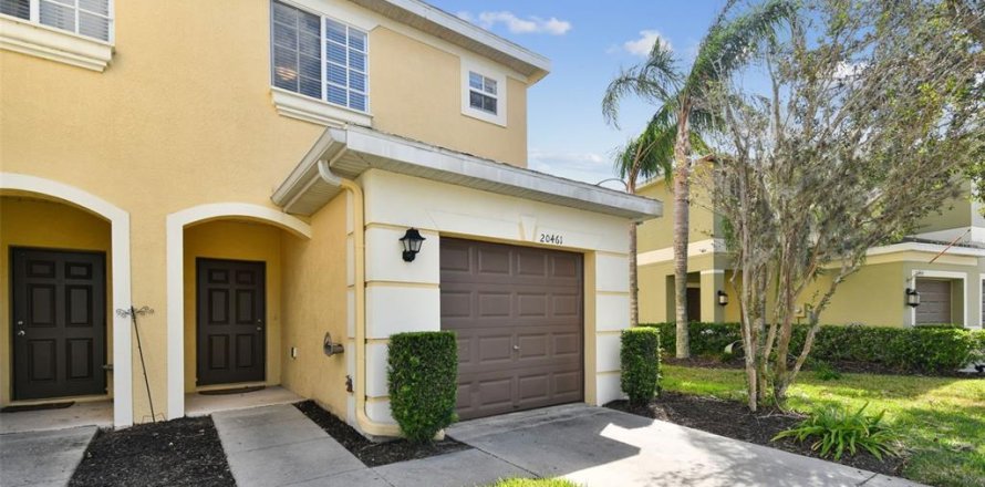Townhouse in Tampa, Florida 3 bedrooms, 130.99 sq.m. № 1416611