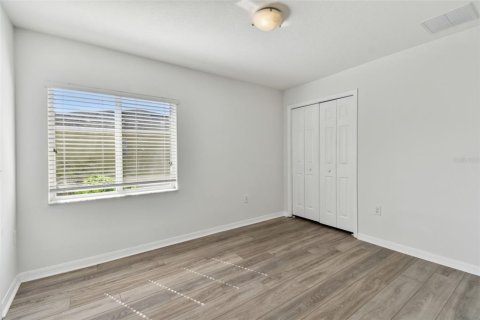 Townhouse in Tampa, Florida 3 bedrooms, 130.99 sq.m. № 1416611 - photo 21