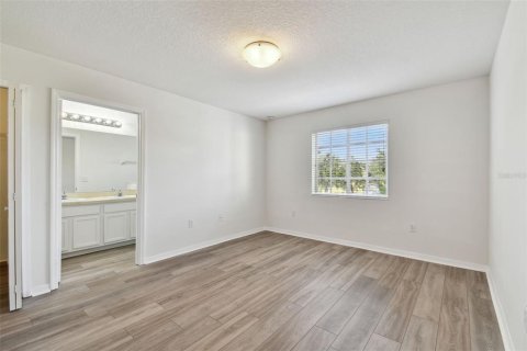 Townhouse in Tampa, Florida 3 bedrooms, 130.99 sq.m. № 1416611 - photo 25