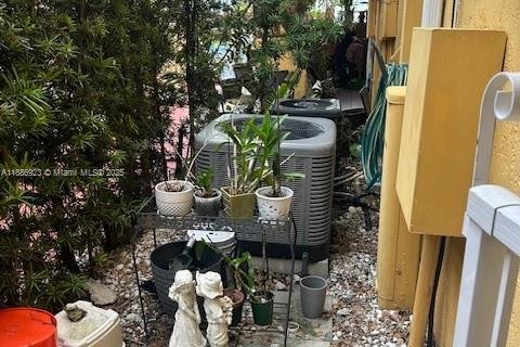 Снять в аренду кондоминиум в Майами, Флорида 2 спальни, 83.24м2, № 1941485 - фото 20