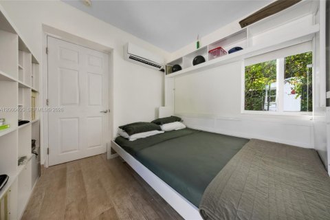 Casa en venta en Miami Beach, Florida, 4 dormitorios, 142.88 m2 № 2261012 - foto 29
