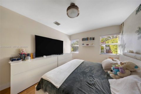 Casa en venta en Miami Beach, Florida, 4 dormitorios, 142.88 m2 № 2261012 - foto 17
