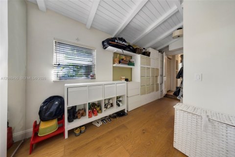 Casa en venta en Miami Beach, Florida, 4 dormitorios, 142.88 m2 № 2261012 - foto 27