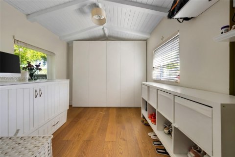 Casa en venta en Miami Beach, Florida, 4 dormitorios, 142.88 m2 № 2261012 - foto 26