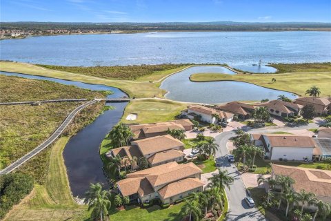 House in Lake Wales, Florida 2 bedrooms, 174.84 sq.m. № 1654487 - photo 8