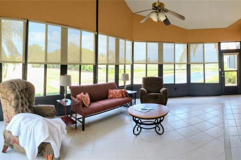 House in Lake Wales, Florida 2 bedrooms, 174.84 sq.m. № 1654487 - photo 3