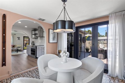 Casa en venta en Saint Petersburg, Florida, 2 dormitorios, 73.58 m2 № 1642658 - foto 6