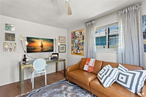 Casa en venta en Saint Petersburg, Florida, 2 dormitorios, 73.58 m2 № 1642658 - foto 17