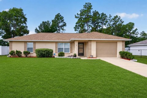 House in Ocala, Florida 3 bedrooms, 112.78 sq.m. № 2277696