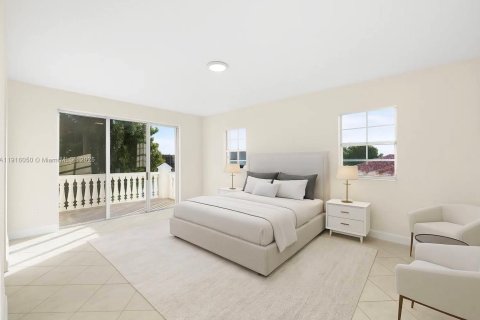 Casa en venta en Miami Lakes, Florida, 5 dormitorios, 319.03 m2 № 1973968 - foto 25