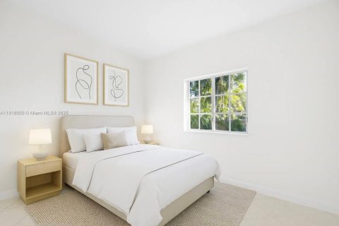 Casa en venta en Miami Lakes, Florida, 5 dormitorios, 319.03 m2 № 1973968 - foto 29