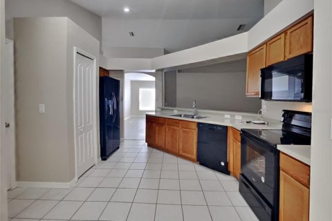 Villa ou maison à louer à Gibsonton, Floride: 4 chambres, 167.97 m2 № 2117711 - photo 7