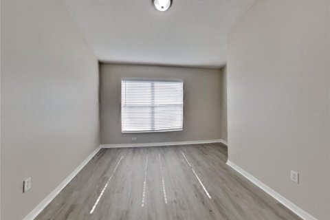 Villa ou maison à louer à Gibsonton, Floride: 4 chambres, 167.97 m2 № 2117711 - photo 3