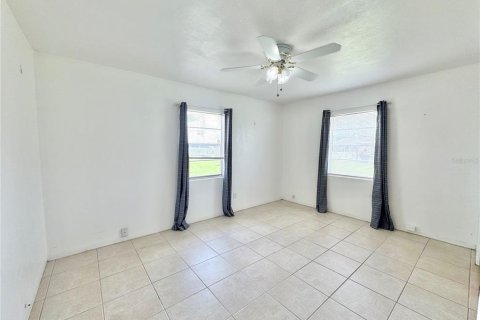 Casa en alquiler en Winter Haven, Florida, 3 dormitorios, 179.02 m2 № 1915728 - foto 22