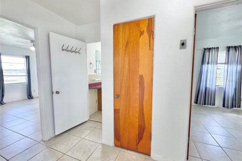 Casa en alquiler en Winter Haven, Florida, 3 dormitorios, 179.02 m2 № 1915728 - foto 21