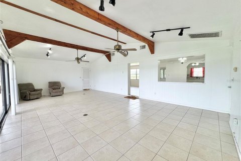 Casa en alquiler en Winter Haven, Florida, 3 dormitorios, 179.02 m2 № 1915728 - foto 19