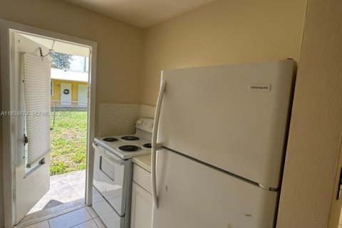 Propiedad comercial en venta en Miami, Florida, 295.89 m2 № 1993219 - foto 27