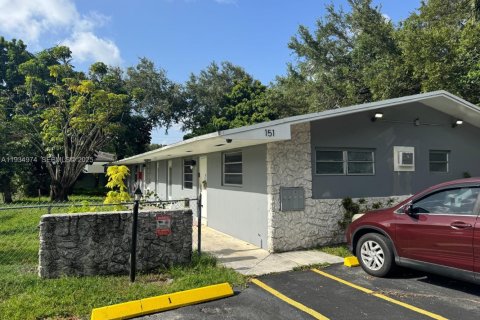Propiedad comercial en venta en Miami, Florida, 295.89 m2 № 1993219 - foto 7