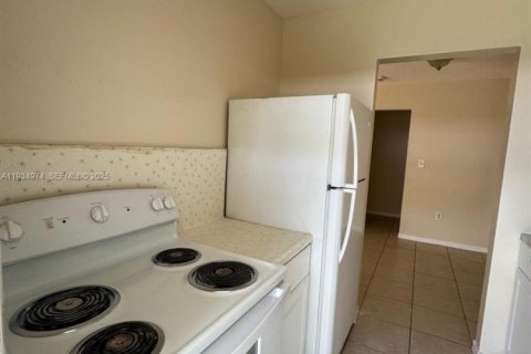 Propiedad comercial en venta en Miami, Florida, 295.89 m2 № 1993219 - foto 30