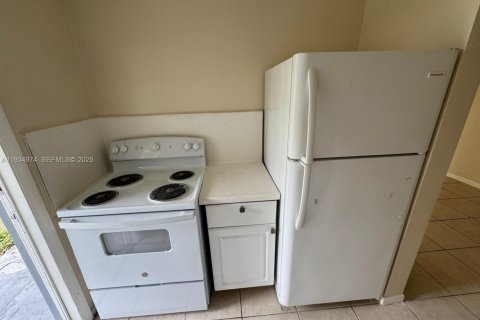 Propiedad comercial en venta en Miami, Florida, 295.89 m2 № 1993219 - foto 15