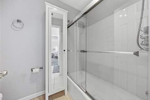 Copropriété à louer à Saint Petersburg, Floride: 1 chambre, 76.46 m2 № 2419738 - photo 10