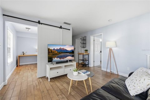 Copropriété à louer à Saint Petersburg, Floride: 1 chambre, 76.46 m2 № 2419738 - photo 7