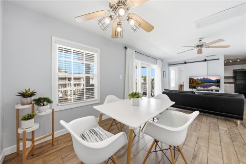 Copropriété à louer à Saint Petersburg, Floride: 1 chambre, 76.46 m2 № 2419738 - photo 6