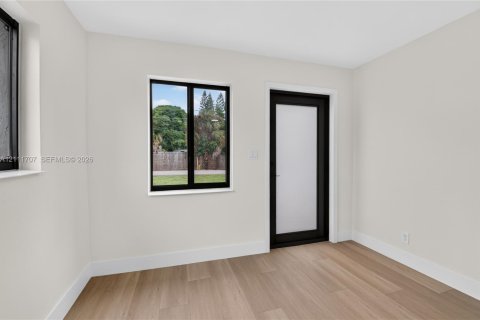 Villa ou maison à vendre à Delray Beach, Floride: 5 chambres, 129.32 m2 № 2431295 - photo 18