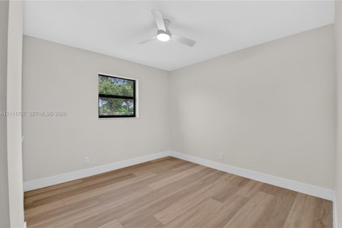 Villa ou maison à vendre à Delray Beach, Floride: 5 chambres, 129.32 m2 № 2431295 - photo 13