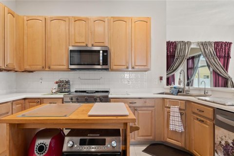 House in Orlando, Florida 4 bedrooms, 266.44 sq.m. № 1823070 - photo 30