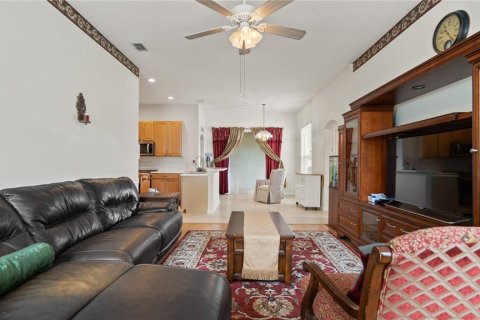 House in Orlando, Florida 4 bedrooms, 266.44 sq.m. № 1823070 - photo 24