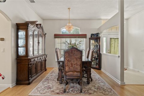 House in Orlando, Florida 4 bedrooms, 266.44 sq.m. № 1823070 - photo 11