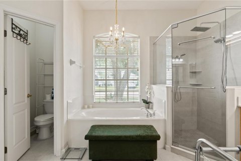 House in Orlando, Florida 4 bedrooms, 266.44 sq.m. № 1823070 - photo 21