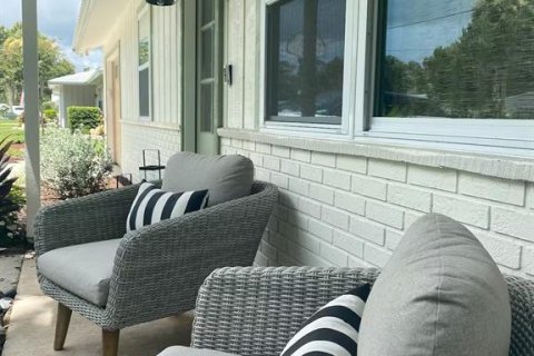 Casa en alquiler en New Smyrna Beach, Florida, 3 dormitorios, 125.14 m2 № 1766258 - foto 1