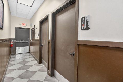 Купить коммерческую недвижимость в Пайнкрест, Флорида № 2034346 - фото 10