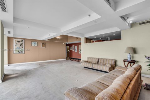 Condo in Key Biscayne, Florida, 4 bedrooms  № 1971324 - photo 7