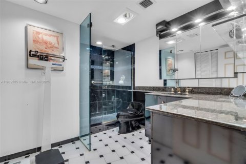 Condo in Key Biscayne, Florida, 4 bedrooms  № 1971324 - photo 27