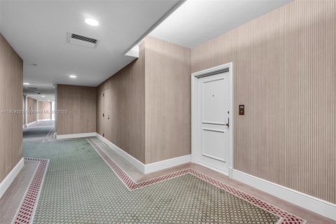 Condo in Key Biscayne, Florida, 4 bedrooms  № 1971324 - photo 3