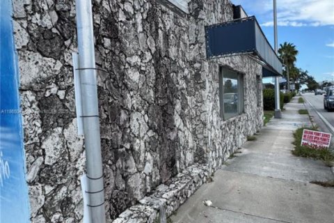 Купить коммерческую недвижимость в Форт-Лодердейл, Флорида № 1978511 - фото 14