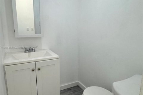 Купить коммерческую недвижимость в Форт-Лодердейл, Флорида № 1978511 - фото 20