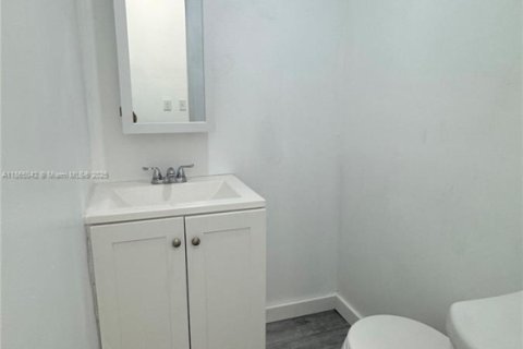 Купить коммерческую недвижимость в Форт-Лодердейл, Флорида № 1978511 - фото 8