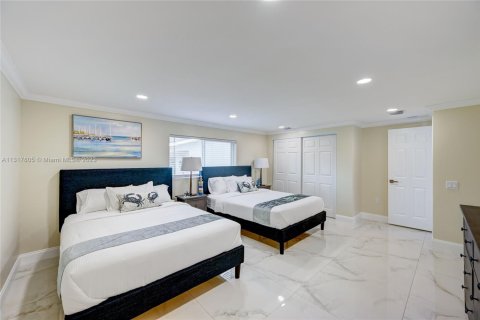 Снять в аренду виллу или дом в Холливуд, Флорида 5 спален, 219.06м2, № 1958479 - фото 15