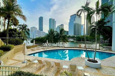 Condominio en venta en Miami, Florida, 2 dormitorios, 118.91 m2 № 1947764 - foto 14