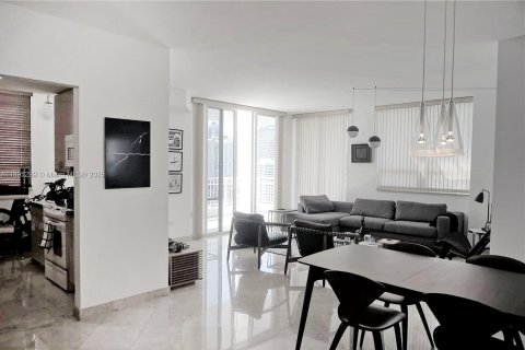 Condominio en venta en Miami, Florida, 2 dormitorios, 118.91 m2 № 1947764 - foto 6