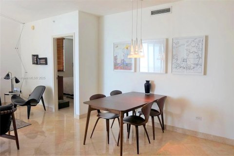 Condominio en venta en Miami, Florida, 2 dormitorios, 118.91 m2 № 1947764 - foto 8