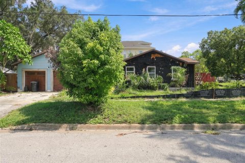 Villa ou maison à vendre à Saint Petersburg, Floride: 3 chambres, 114.08 m2 № 2416323 - photo 2